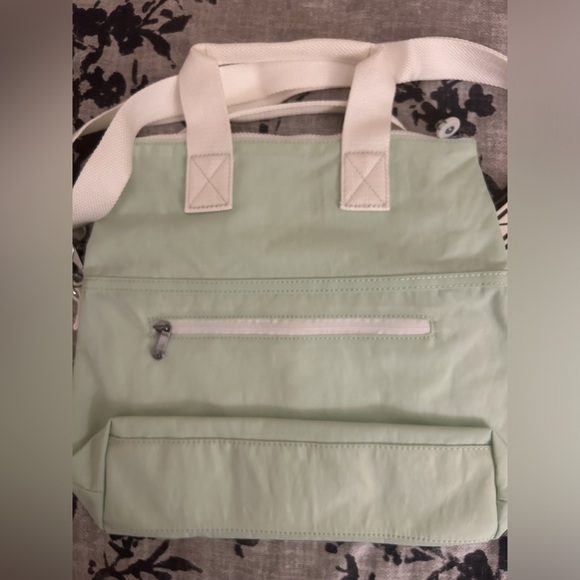 Kipling Eleva - Picture 5 of 7